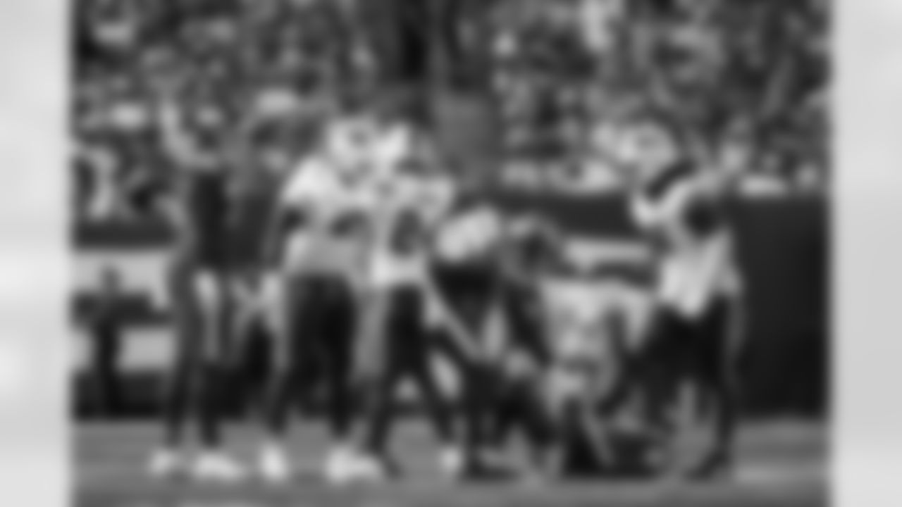 New York Jets vs Buffalo Bills, Regular Season, September 14, 2025 at Metlife Stadium.