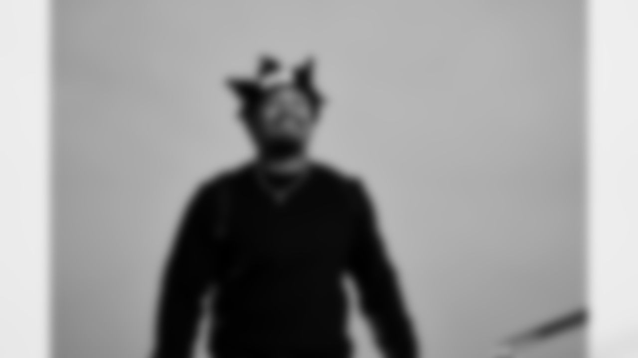 Tylan Grable (68). Buffalo Bills travel to Foxborough, December 13, 2025 at Buffalo Niagara International Airport.