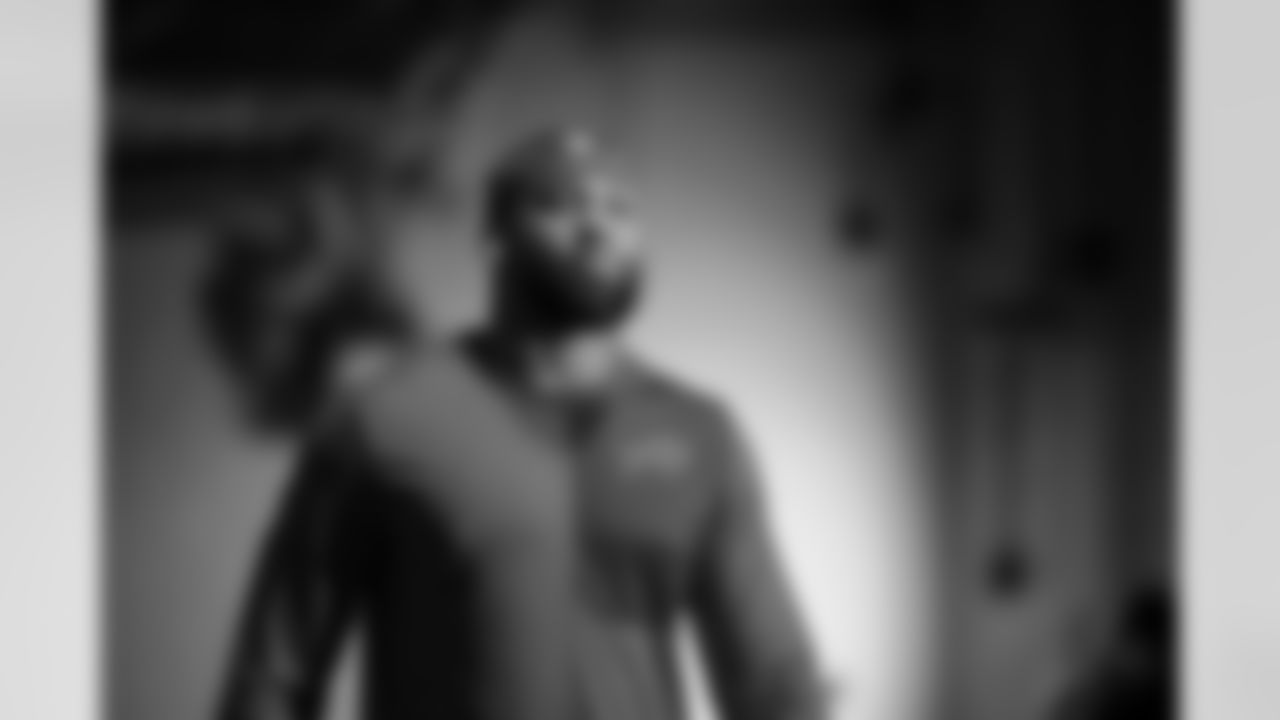 Miami Dolphins vs Buffalo Bills, Regular Season, November 09, 2025 at Hard Rock Stadium.