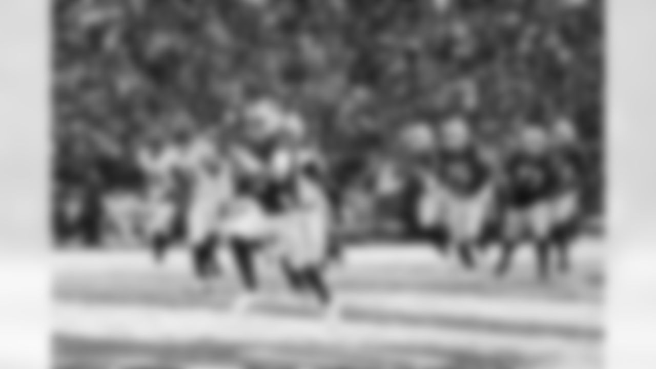 Buffalo Bills vs Cincinnati Bengals, Regular Season, December 07, 2025 at Highmark Stadium.