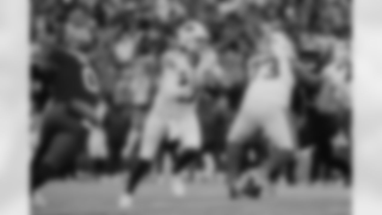 Buffalo Bills vs Tampa Bay Buccaneers, Regular Season, November 18, 2025 at Highmark Stadium.