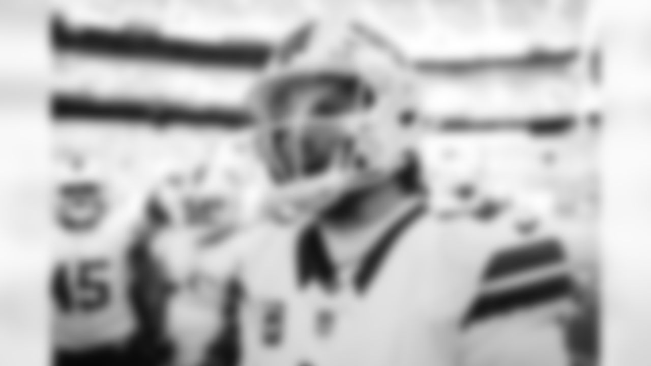 Cleveland Browns vs Buffalo Bills, Regular Season, December 21, 2025 at Huntington Bank Field.