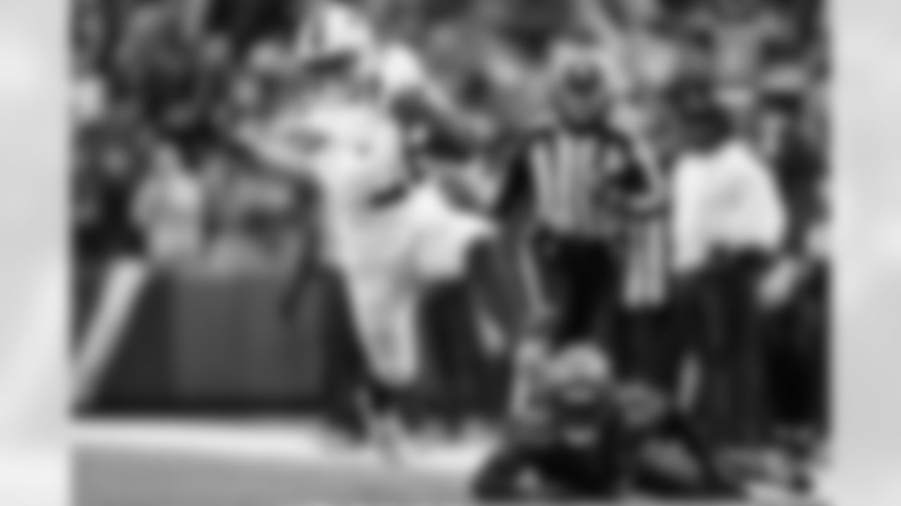 Buffalo Bills vs Tampa Bay Buccaneers, Regular Season, November 16, 2025 at Highmark Stadium.