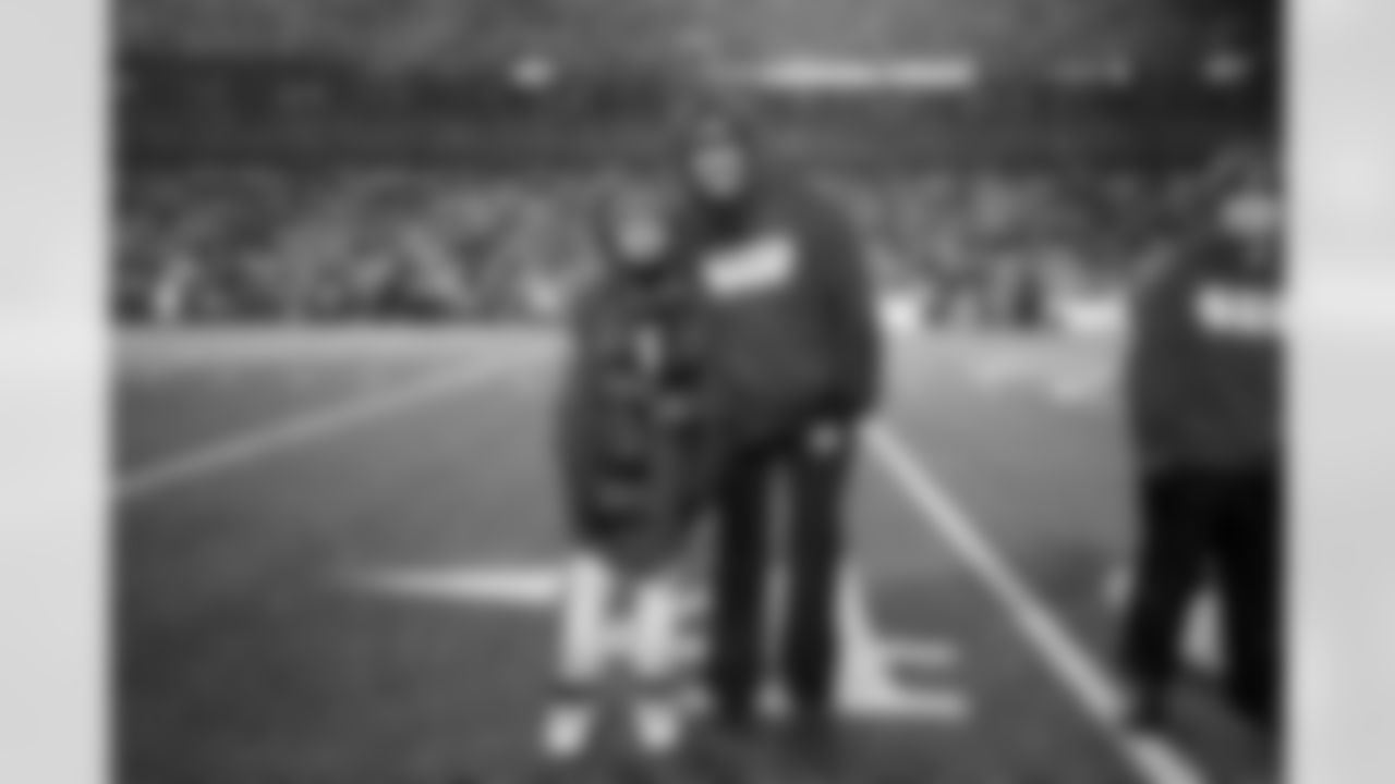 Buffalo Bills vs Philadelphia Eagles, Regular Season, December 28, 2025 at Highmark Stadium.