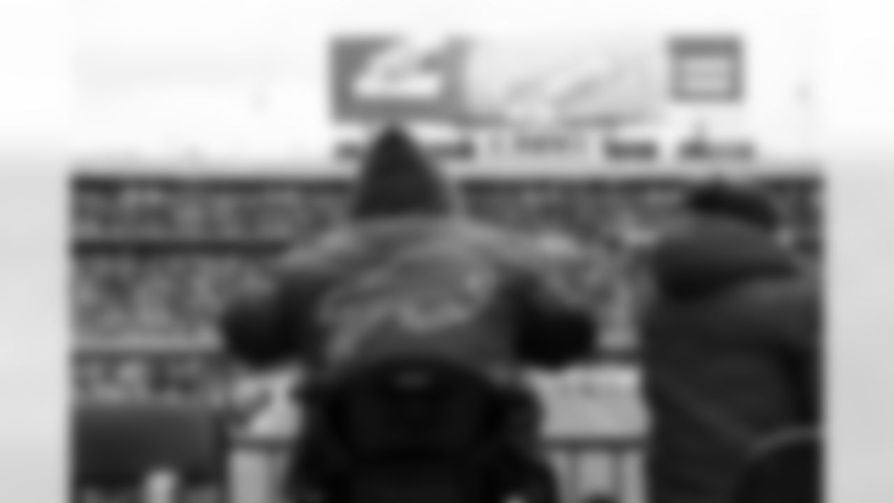 Buffalo Bills vs Tampa Bay Buccaneers, Regular Season, November 16, 2025 at Highmark Stadium.