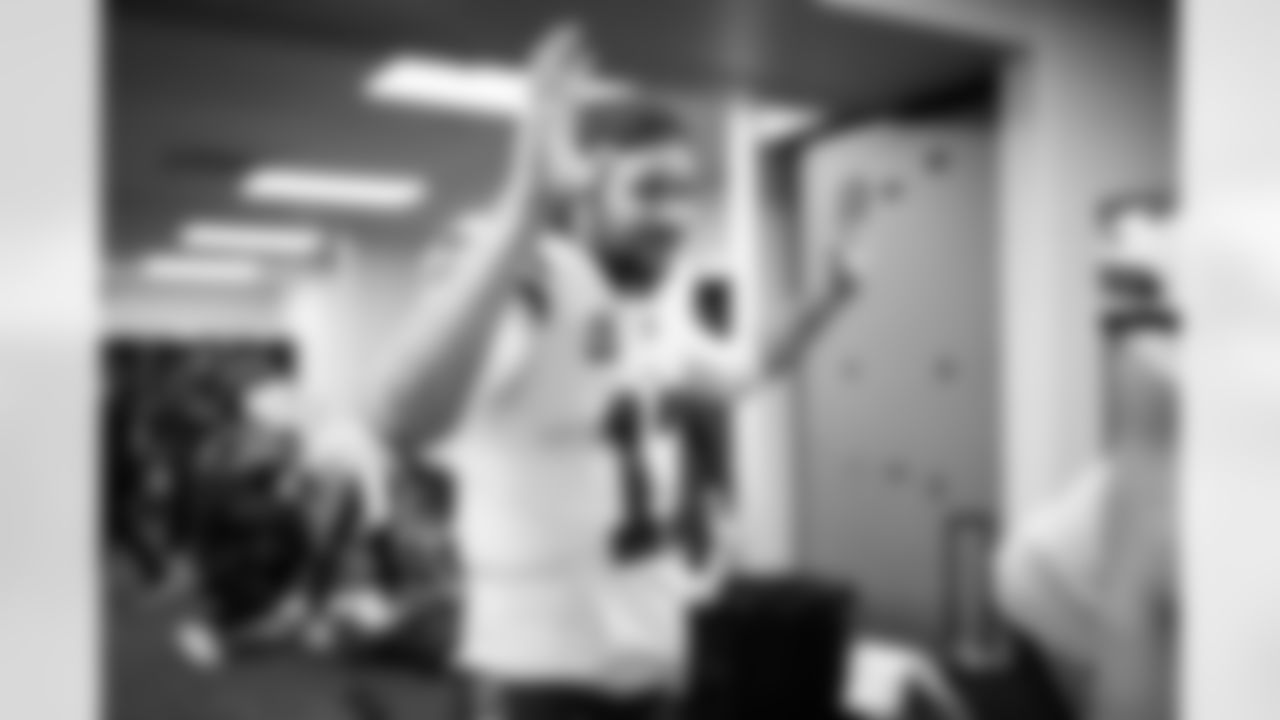 Pittsburgh Steelers vs Buffalo Bills, Regular Season, November 28, 2025 at Acrisure Stadium.