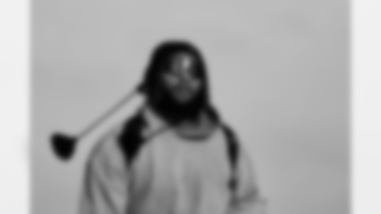 O'Cyrus Torrence (64). Buffalo Bills travel to Foxborough, December 13, 2025 at Buffalo Niagara International Airport.