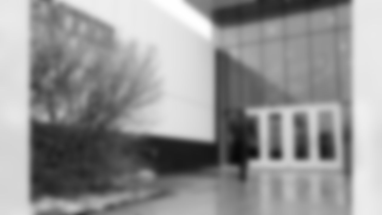 Buffalo Bills vs Philadelphia Eagles, Regular Season, December 28, 2025 at Highmark Stadium.