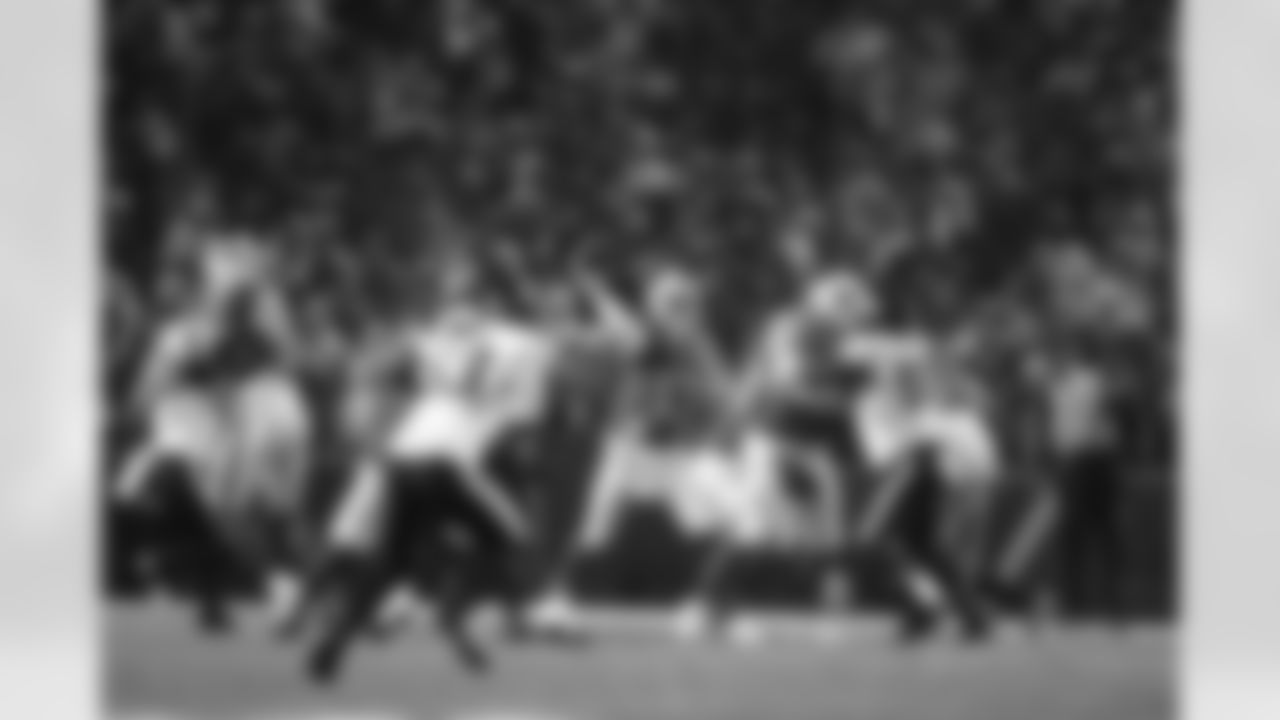 Buffalo Bills vs Philadelphia Eagles, Regular Season, December 28, 2025 at Highmark Stadium.