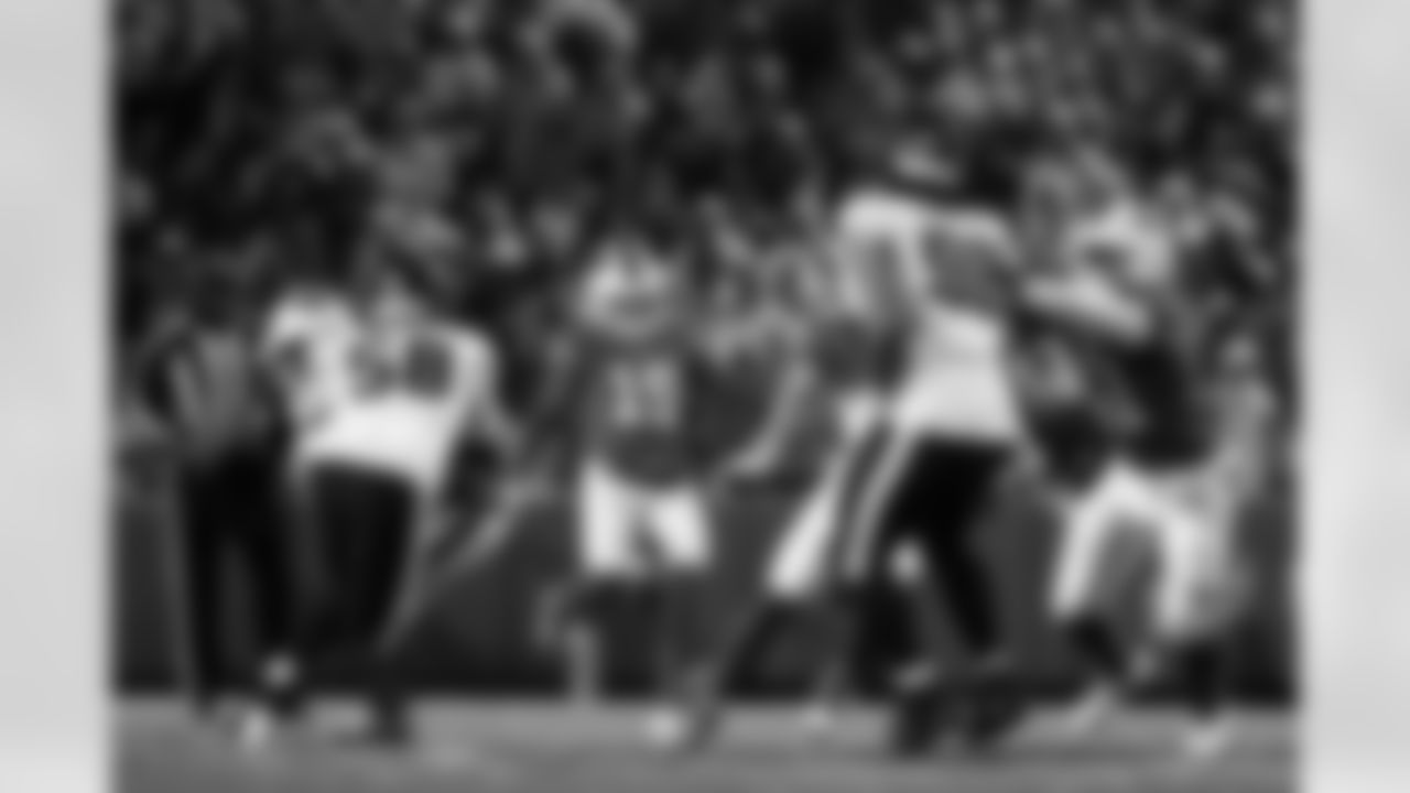 Buffalo Bills vs Philadelphia Eagles, Regular Season, December 28, 2025 at Highmark Stadium.