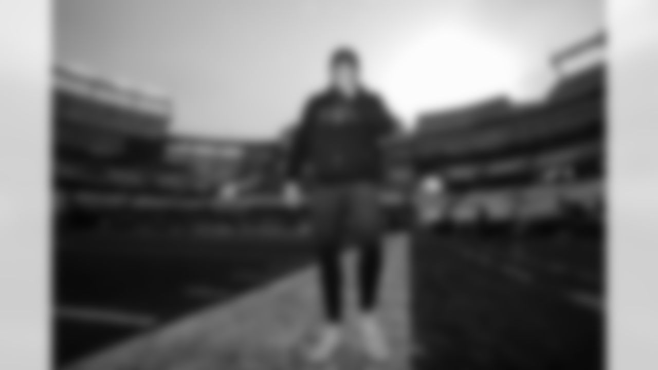 New England Patriots vs Buffalo Bills, Regular Season, December 14, 2025 at Gillette Stadium.