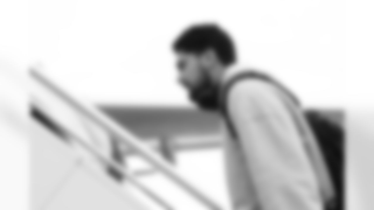 Keleki Latu (83). Buffalo Bills travel to Pittsburgh, November 29, 2025 at Buffalo Niagara International Airport.