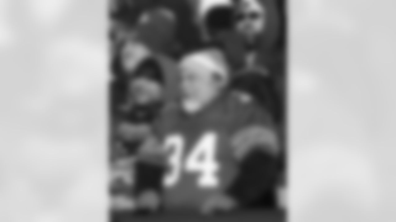 Cleveland Browns vs Buffalo Bills, Regular Season, December 21, 2025 at Huntington Bank Field.