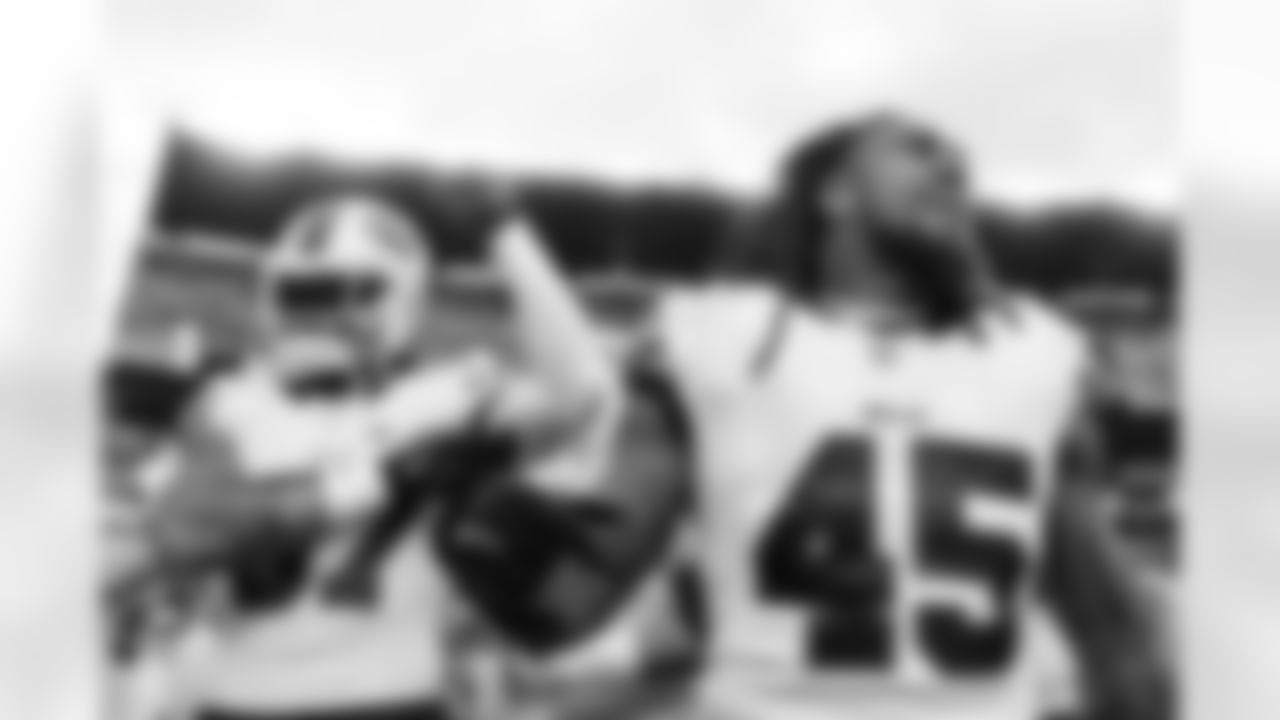 Shaq Thompson (45). Pittsburgh Steelers vs Buffalo Bills, Regular Season, November 30, 2025 at Acrisure Stadium.