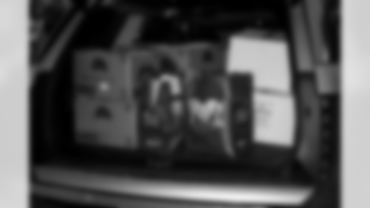 Dion's Dreamers Food Giveaway, December 09, 2025 at the Salvation Army.