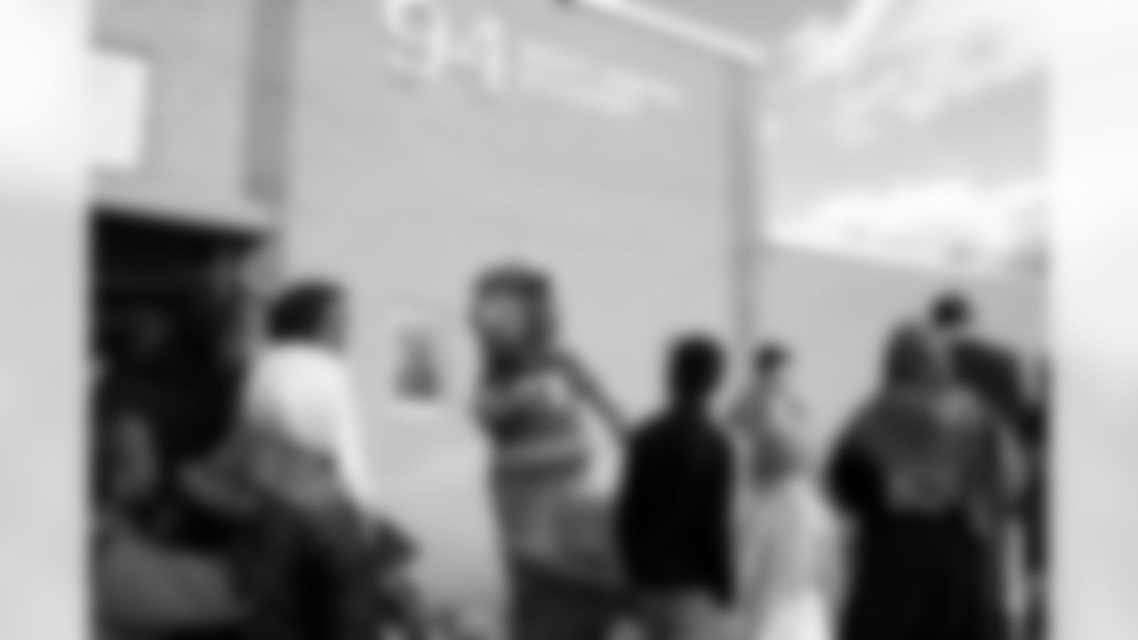 Free Mobile Food Markets, November 01, 2025 at #94 West Hertel Academy.