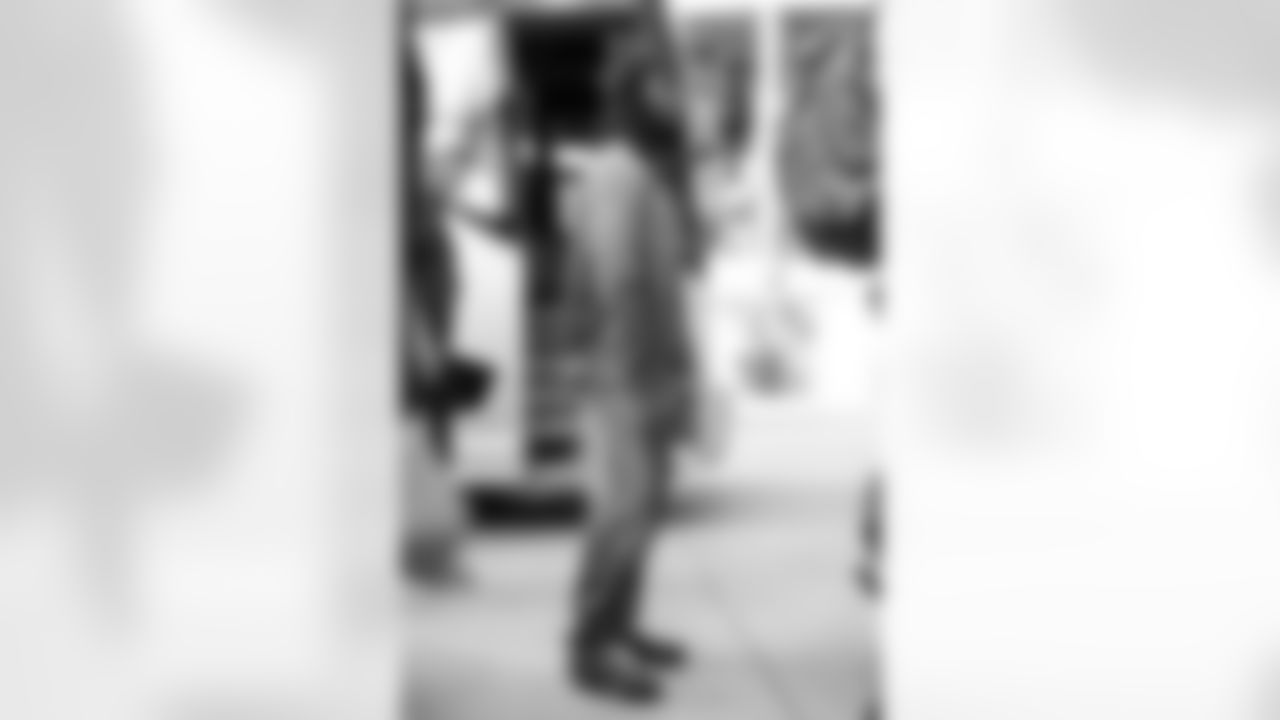 Miami Dolphins vs Buffalo Bills, Regular Season, November 09, 2025 at Hard Rock Stadium.