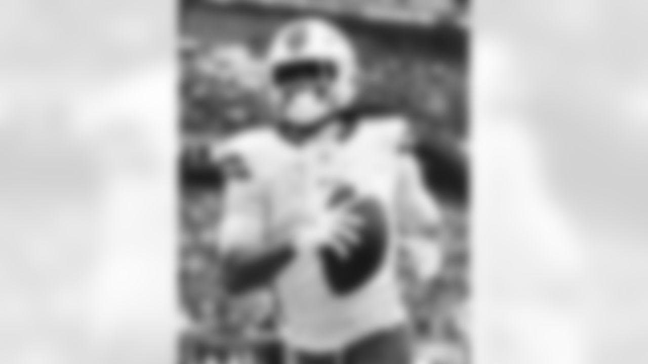 New England Patriots vs Buffalo Bills, Regular Season, December 14, 2025 at Gillette Stadium.