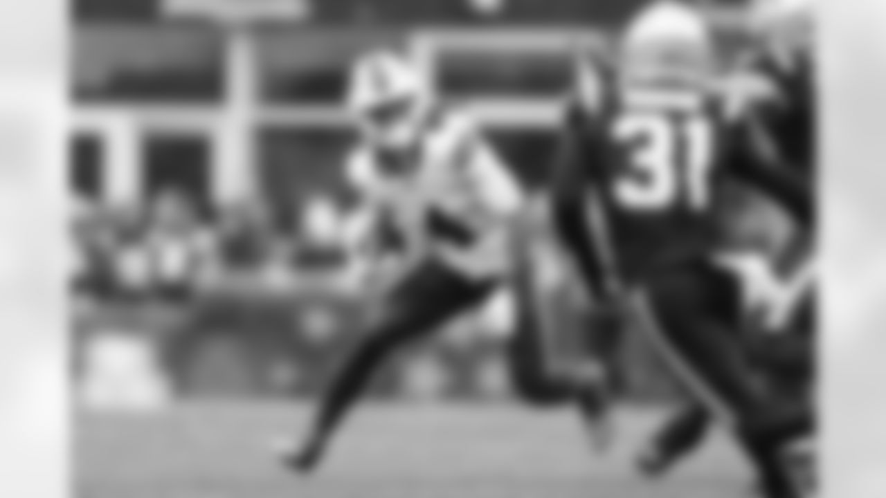 New England Patriots vs Buffalo Bills, Regular Season, December 14, 2025 at Gillette Stadium.