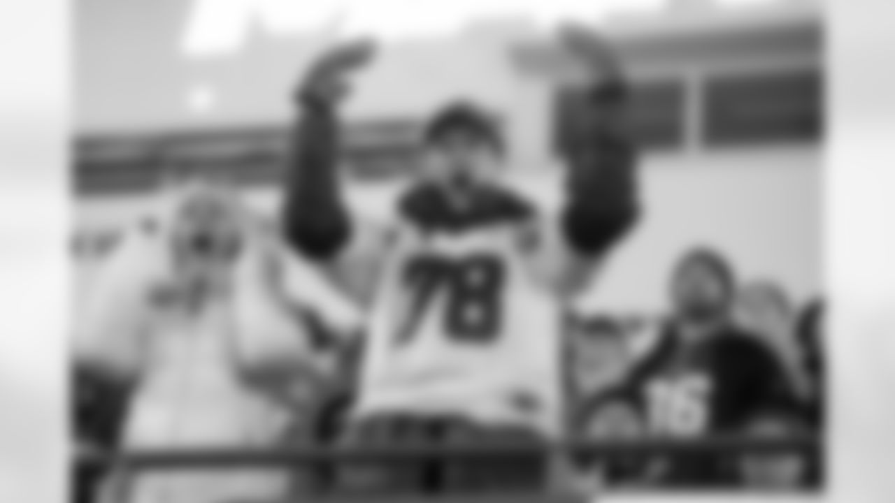 Buffalo Bills vs Philadelphia Eagles, Regular Season, December 28, 2025 at Highmark Stadium.