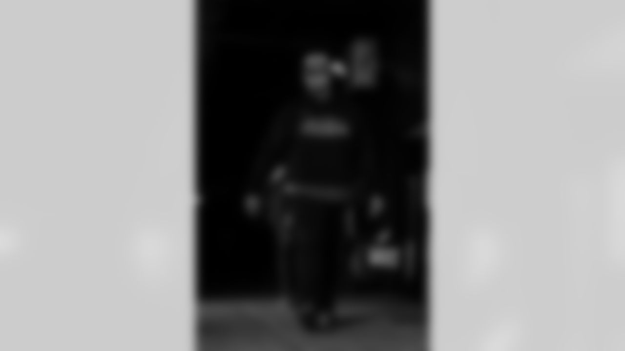 New England Patriots vs Buffalo Bills, Regular Season, December 14, 2025 at Gillette Stadium.