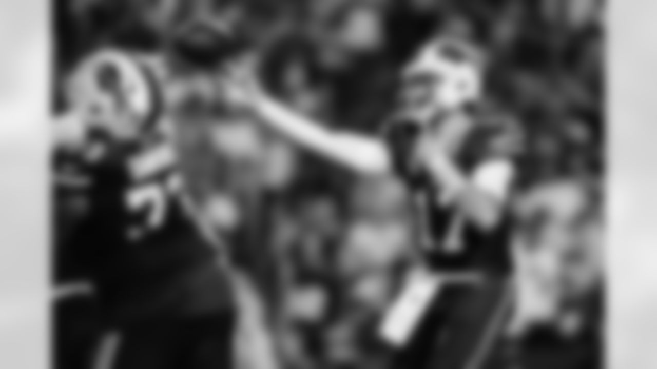 Buffalo Bills vs Miami Dolphins, Regular Season, September 18, 2025 at Highmark Stadium.