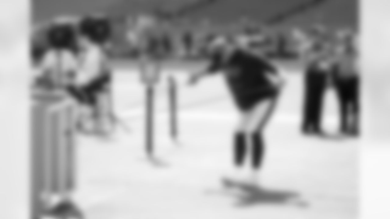 Miami Dolphins vs Buffalo Bills, Regular Season, November 09, 2025 at Hard Rock Stadium.