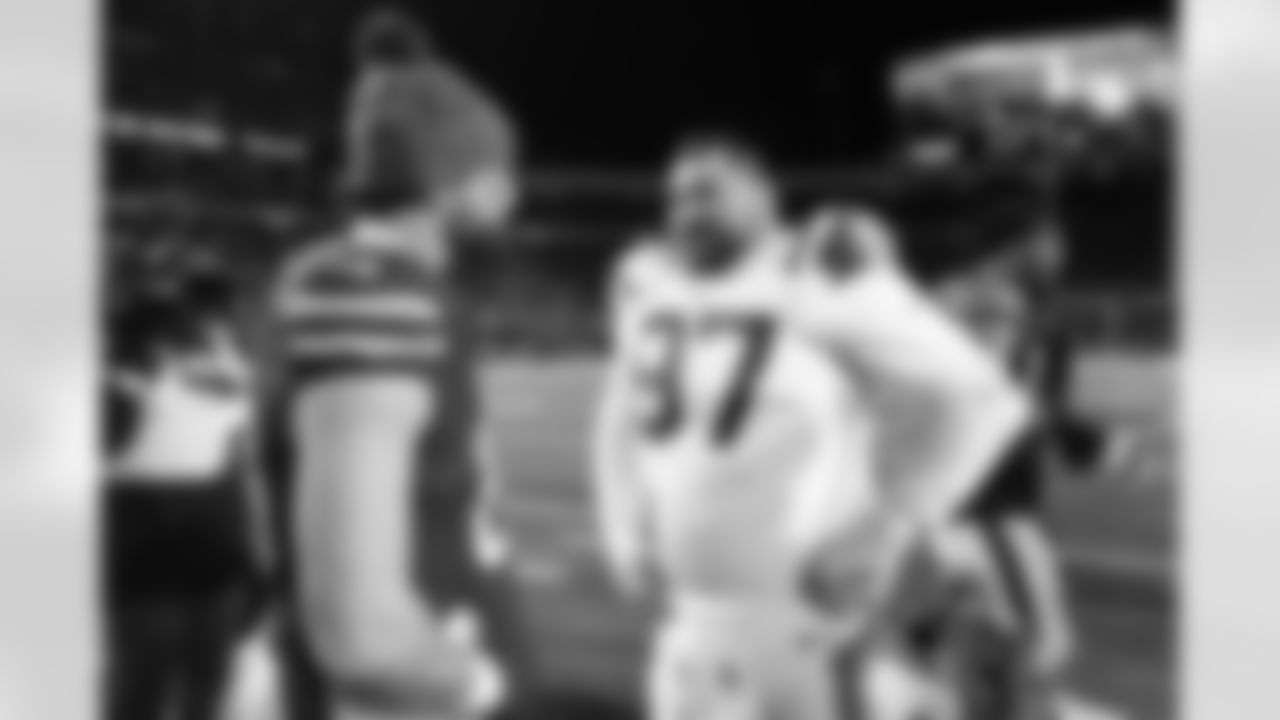 Buffalo Bills vs New York Jets, Regular Season, January 04, 2026 at Highmark Stadium.