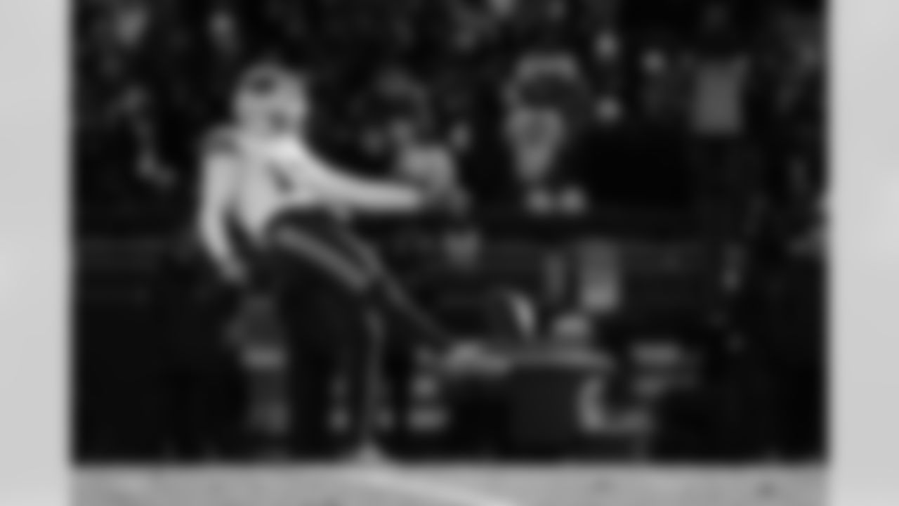 Cleveland Browns vs Buffalo Bills, Regular Season, December 21, 2025 at Huntington Bank Field.