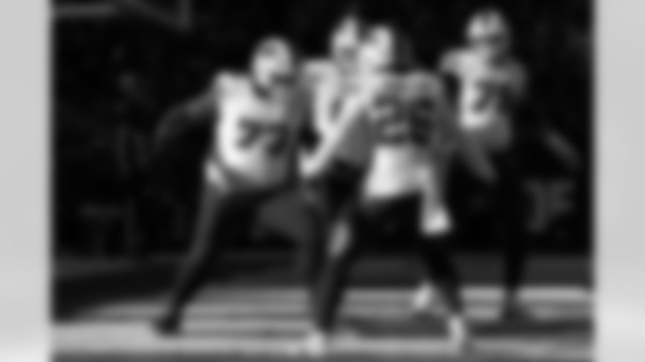 Cleveland Browns vs Buffalo Bills, Regular Season, December 21, 2025 at Huntington Bank Field.