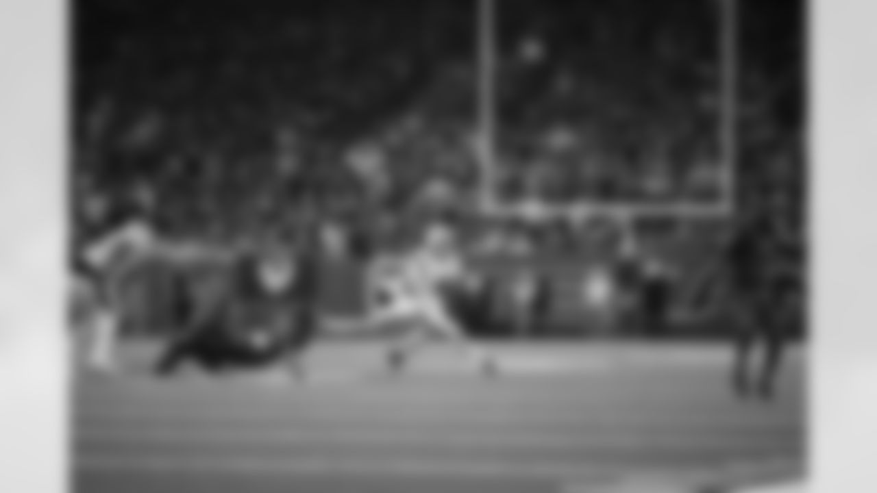 Houston Texans vs Buffalo Bills, Regular Season, November 20, 2025 at NRG Stadium.