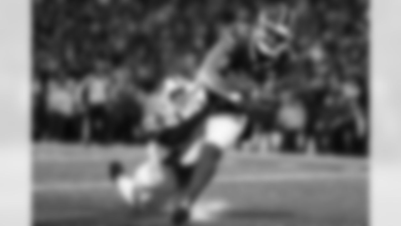 Buffalo Bills vs New York Jets, Regular Season, January 04, 2026 at Highmark Stadium.