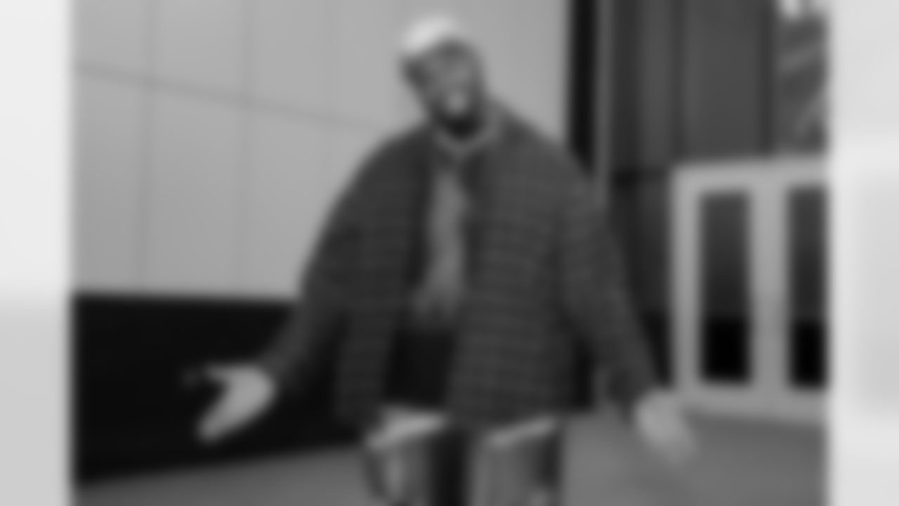 Dion Dawkins (73). Buffalo Bills vs Baltimore Ravens, Regular Season, September 07, 2025 at Highmark Stadium.