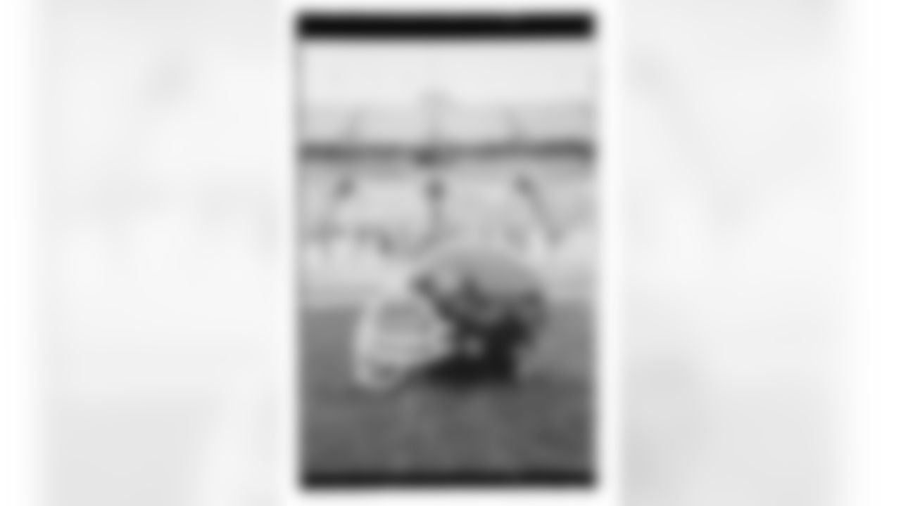 Buffalo Bills vs New York Jets, Regular Season, January 04, 2026 at Highmark Stadium.