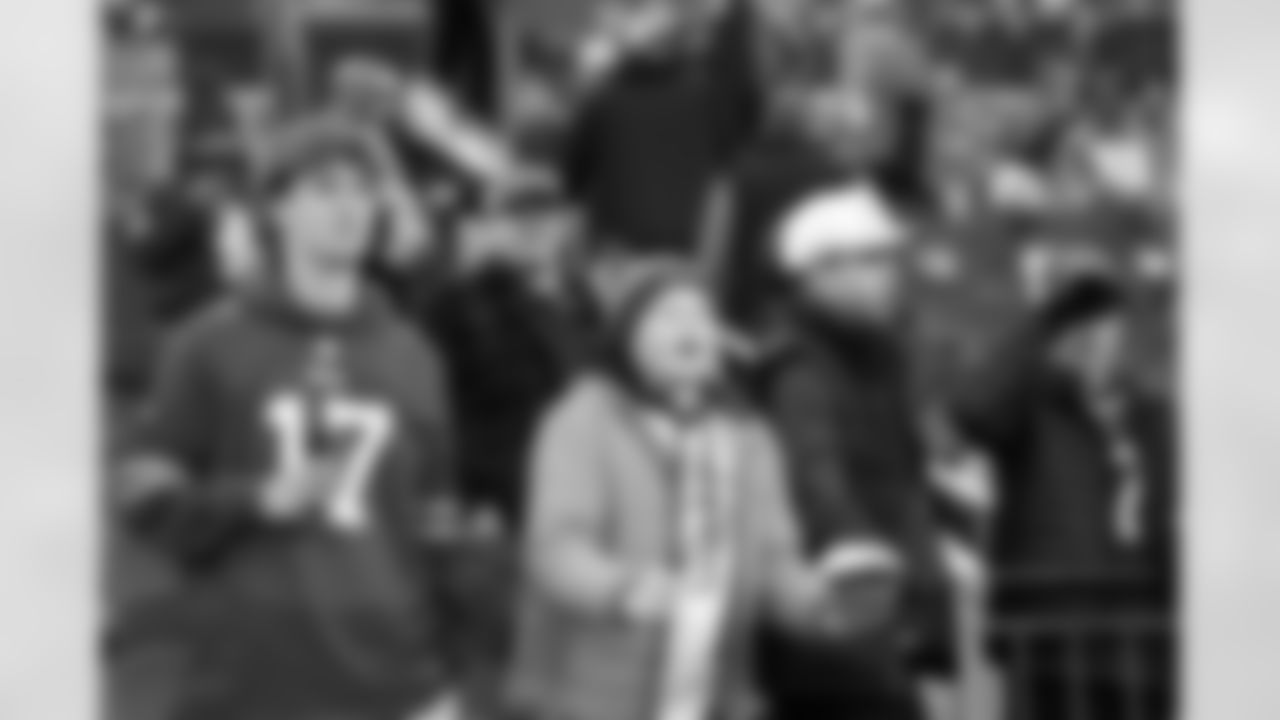 Buffalo Bills vs Denver Broncos, Divisional Game, January 17, 2026 at Empower Field at Mile High.