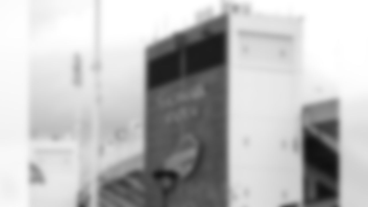 Buffalo Bills vs Tampa Bay Buccaneers, Regular Season, November 16, 2025 at Highmark Stadium.