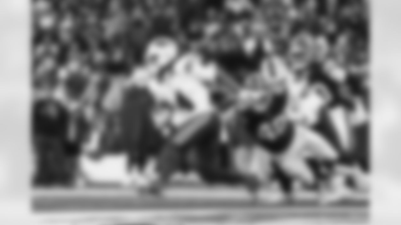 Cleveland Browns vs Buffalo Bills, Regular Season, December 21, 2025 at Huntington Bank Field.