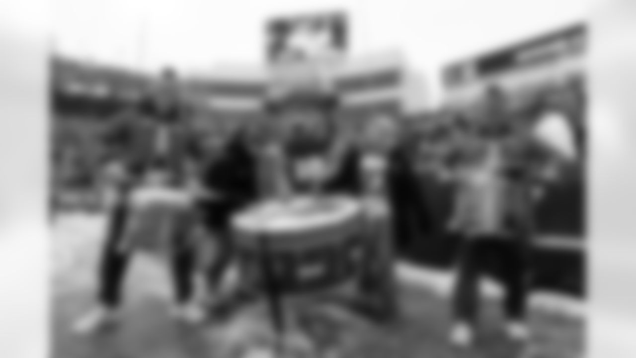 Buffalo Bills vs Cincinnati Bengals, Regular Season, December 07, 2025 at Highmark Stadium.