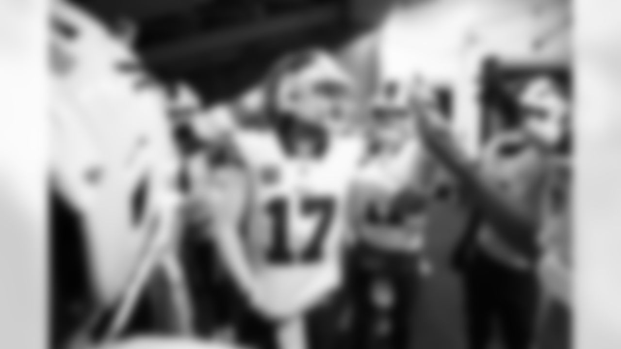 Cleveland Browns vs Buffalo Bills, Regular Season, December 21, 2025 at Huntington Bank Field.