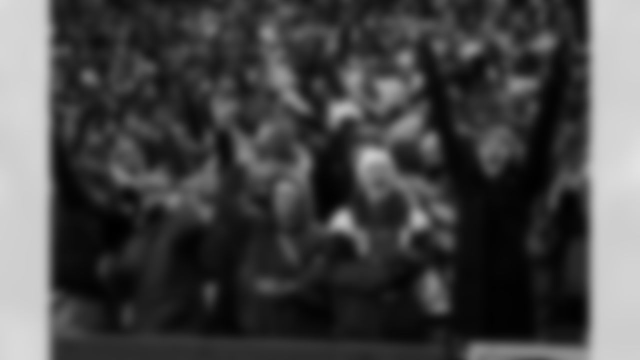 Buffalo Bills vs Cincinnati Bengals, Regular Season, December 07, 2025 at Highmark Stadium.