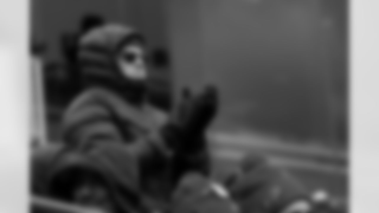 Buffalo Bills vs Tampa Bay Buccaneers, Regular Season, November 16, 2025 at Highmark Stadium.