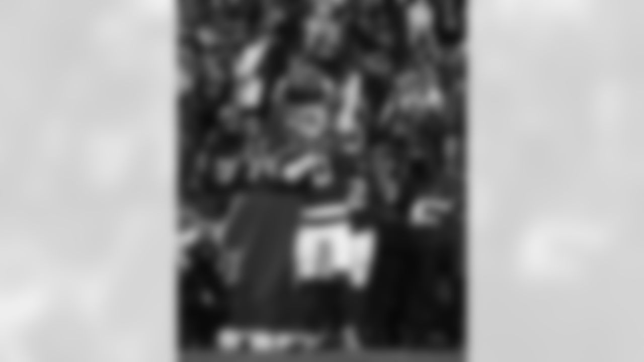 Buffalo Bills vs New York Jets, Regular Season, January 04, 2026 at Highmark Stadium.