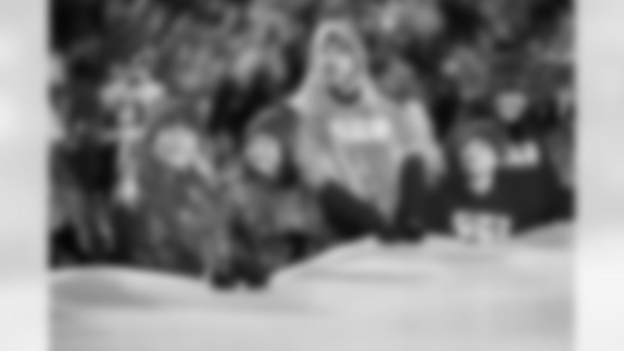 Buffalo Bills vs Philadelphia Eagles, Regular Season, December 28, 2025 at Highmark Stadium.