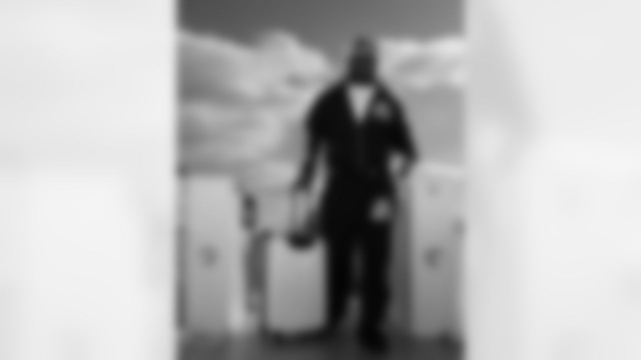 Zion Logue (93). Buffalo Bills Travel to Houston, November 19, 2025 at Buffalo Niagara International Airport.