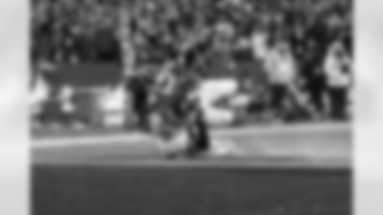 Buffalo Bills vs New York Jets, Regular Season, January 04, 2026 at Highmark Stadium.