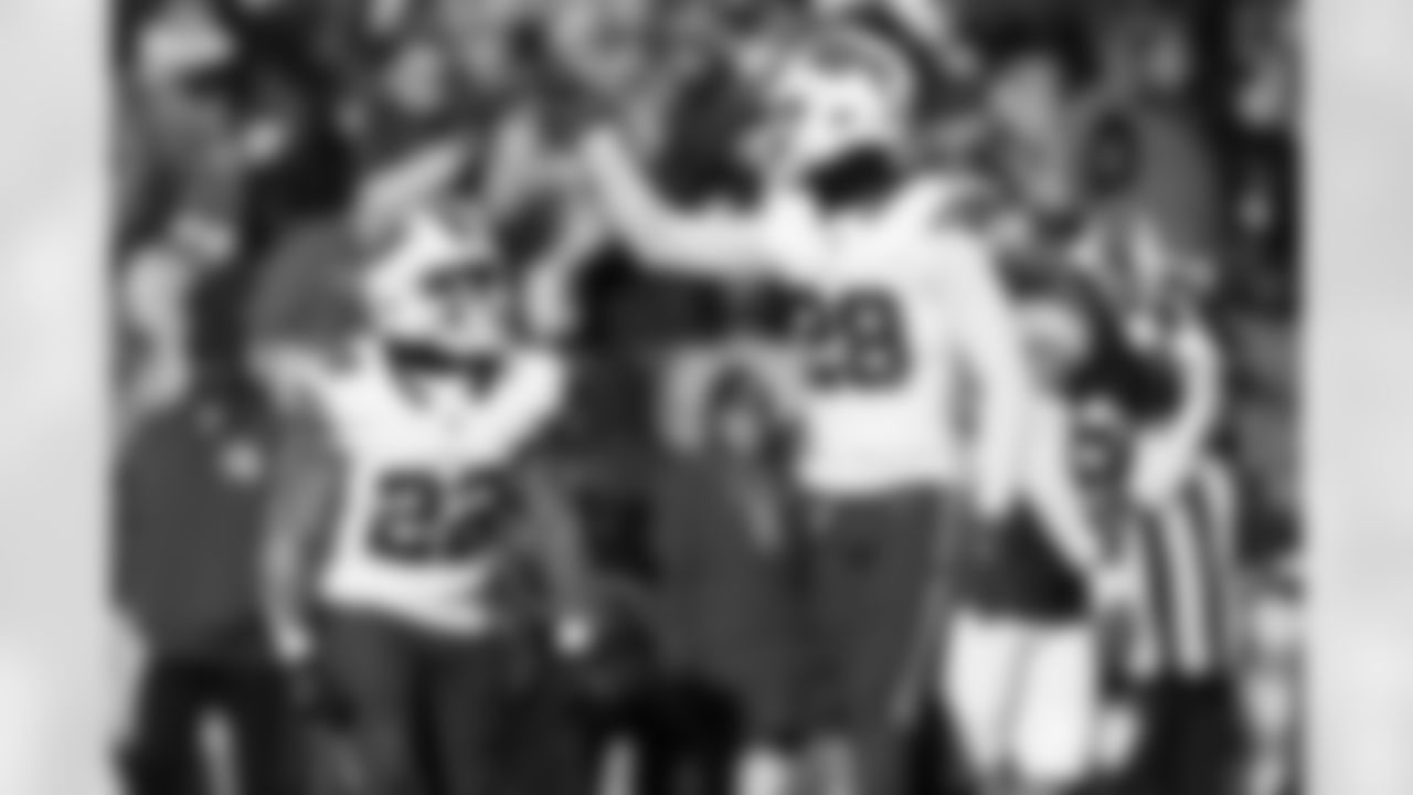 Cleveland Browns vs Buffalo Bills, Regular Season, December 21, 2025 at Huntington Bank Field.