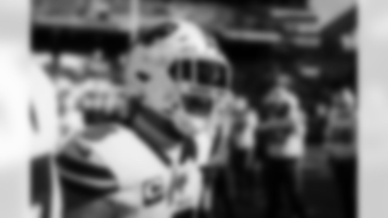 Cleveland Browns vs Buffalo Bills, Regular Season, December 21, 2025 at Huntington Bank Field.