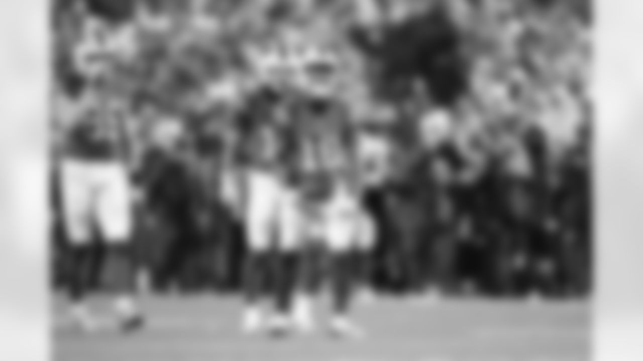 Buffalo Bills vs Philadelphia Eagles, Regular Season, December 28, 2025 at Highmark Stadium.