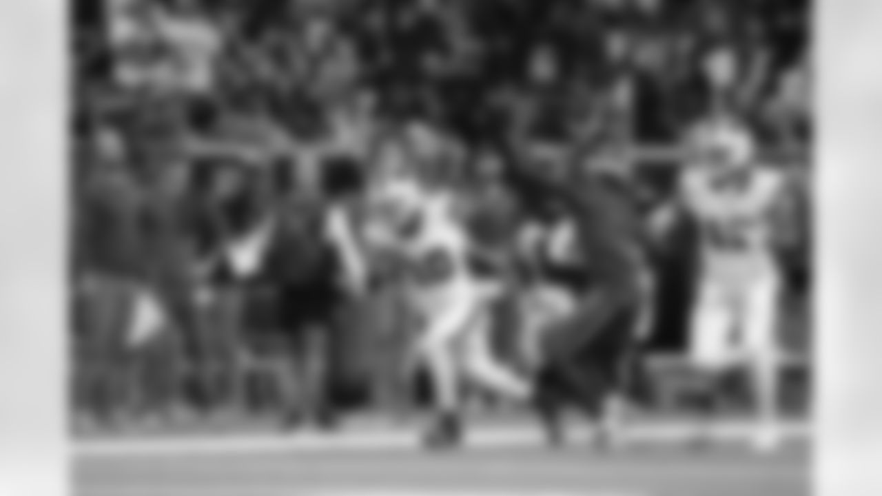 Houston Texans vs Buffalo Bills, Regular Season, November 20, 2025 at NRG Stadium.