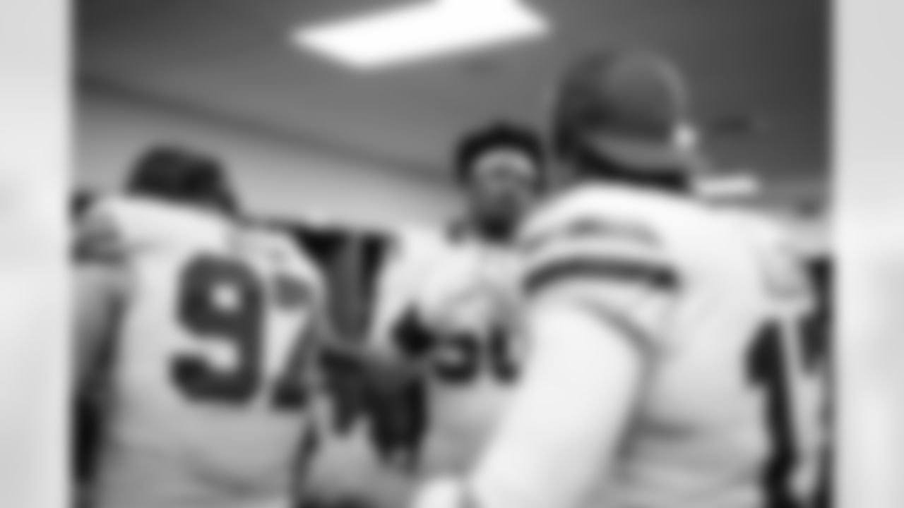 Pittsburgh Steelers vs Buffalo Bills, Regular Season, November 28, 2025 at Acrisure Stadium.